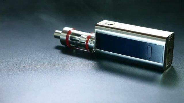 vietnam e-cigarette regulation 2024 legality vaping explained for papieros elektroniczny users and importers