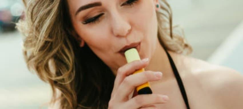 what is the e cigarette and can jednorázové e-cigarety be the best disposable option for curious vapers