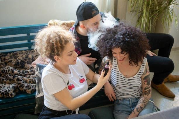vape shop survival amid the e cigarette controversy what buyers need to know