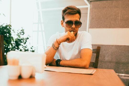 vape pens guide and are e cigarettes legal in canada explained for buyers