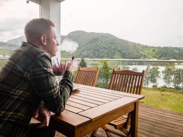 IBVape Spotlight and IBVape Consumer Report - are e cigarettes better than normal cigarettes and what you need to know