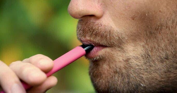 Essential travel tips for Jednorázové E-cigarety and e cigarette is allowed in flight rules every passenger should know